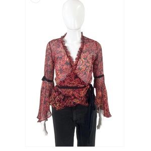 Diane von Furstenberg wrap top- lipstick print